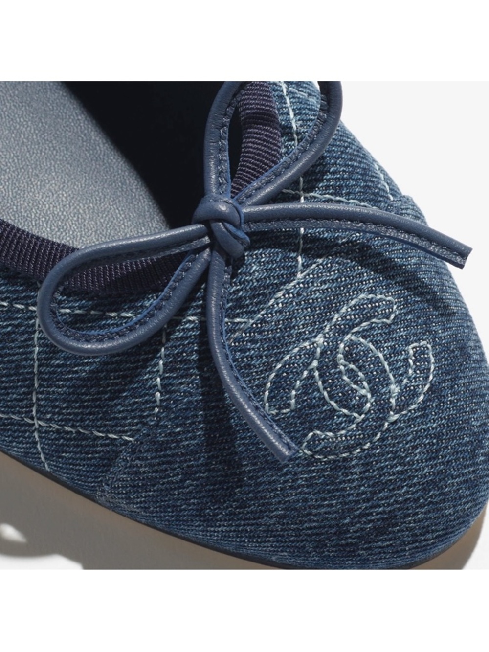 CHANEL Quilted Denim Navy Ballet Flats with Bow - Picture 4 of 4